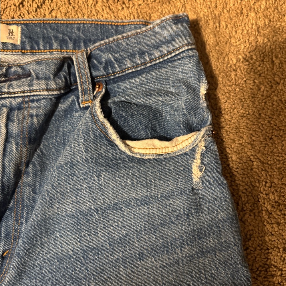 Last chance‼️ Light Blue Distressed Boyfriend Jeans - Picture 4 of 7